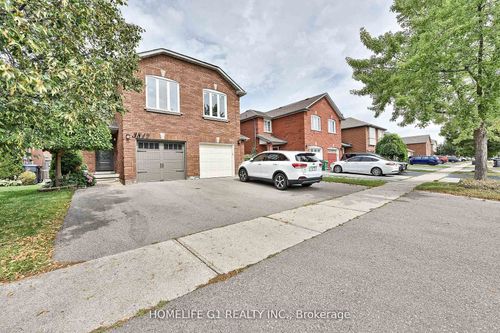 3817 Densbury Dr, Mississauga, ON, L5N6Z3 | Card Image