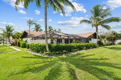 B - 9903 Boca Gardens Trl, Home with 3 bedrooms, 2 bathrooms and null parking in Boca Raton FL | Image 2