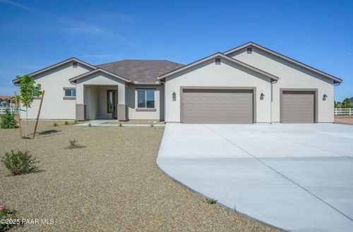 218 Brenna Dr, Chino Valley, AZ, 86323-6833 | Card Image