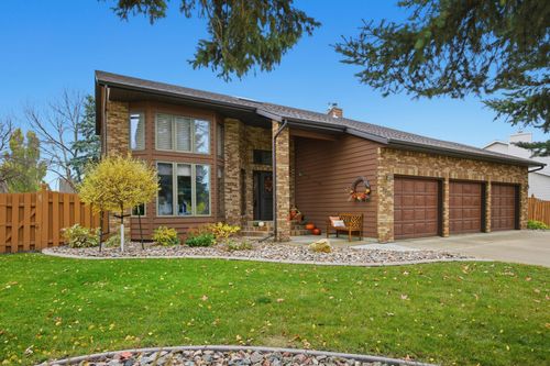 3520 21st St S, Fargo, ND, 58104-6521 | Card Image