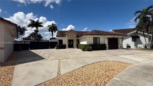 840 Nw 134th Ave, Miami, FL, 33182-2213 | Card Image