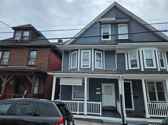 8th St, Easton, PA 18042