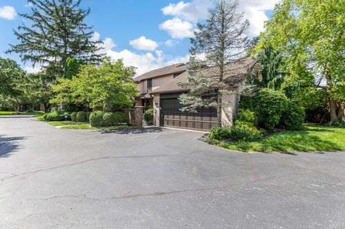 141 Flores Pl, Columbus, OH, 43213-1463 | Card Image