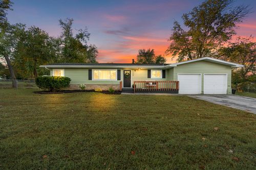 708 E Mccracken Road, Ozark, MO, 65721 | Card Image