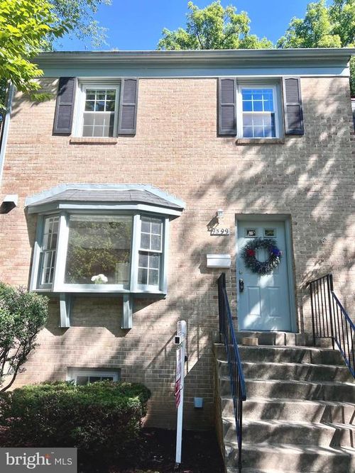 9599 Blake Park Ct, FAIRFAX, VA, 22031-1135 | Card Image