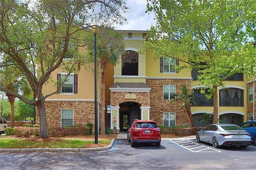 apt-103-2407 Courtney Meadows Ct, TAMPA, FL, 33619-8513 | Card Image