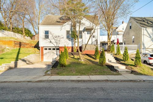 8 S Hillside Ave, Elmsford, NY, 10523-3603 | Card Image