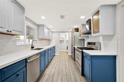 463 E 61st St, Hialeah, FL, 33013 | Card Image