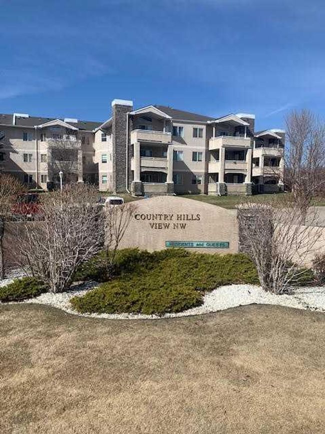 102 - 26 Country Hills View Nw, Home with 2 bedrooms, 2 bathrooms and 2 parking in Calgary AB | Image 1
