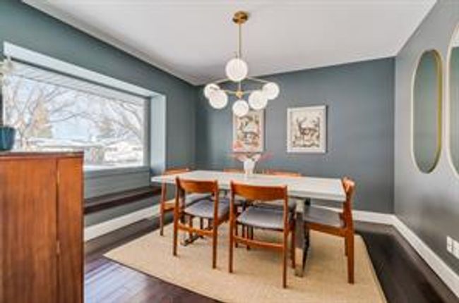13 Mayfair Rd Sw, House detached with 5 bedrooms, 3 bathrooms and 2 parking in Calgary AB | Image 4