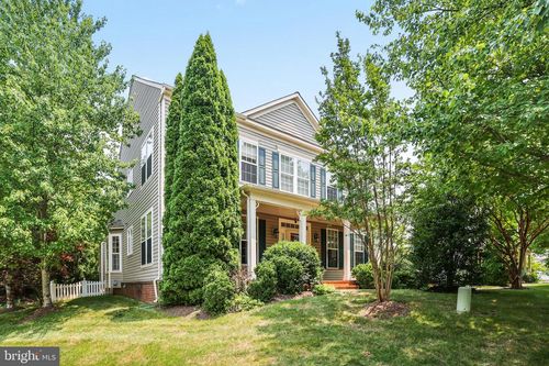 21565 Center Point Cir, ASHBURN, VA, 20147-4591 | Card Image
