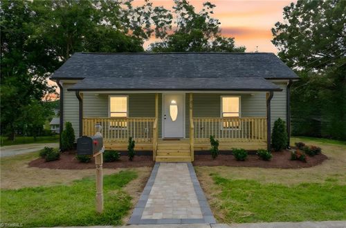 1018 Attica St, Burlington, NC, 27217-1358 | Card Image