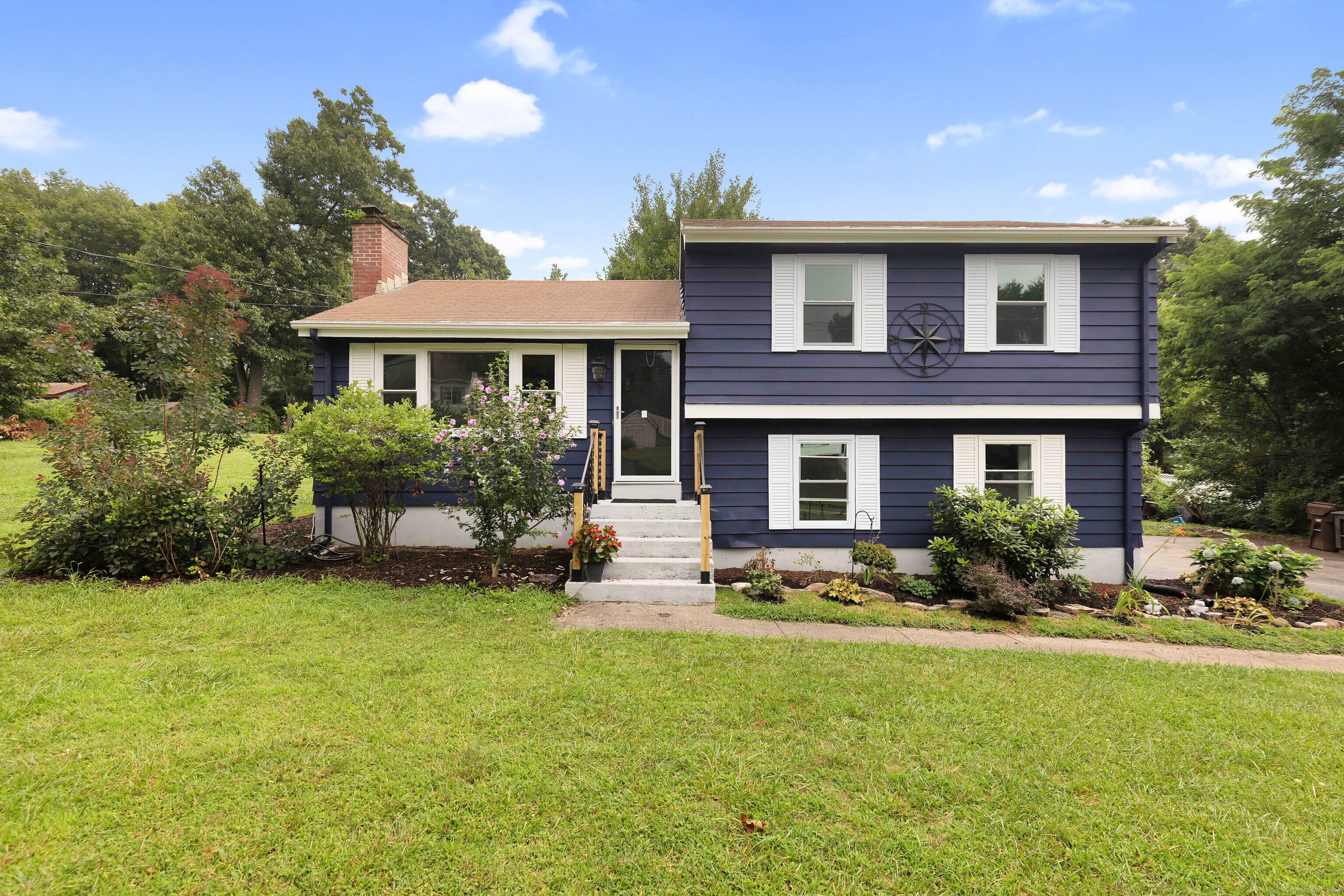 Wallop School Rd, Enfield, CT 06082