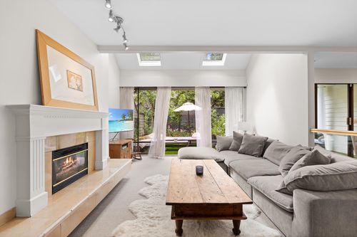 12-4957 Marine Dr, West Vancouver, BC, V7W2P5 | Card Image