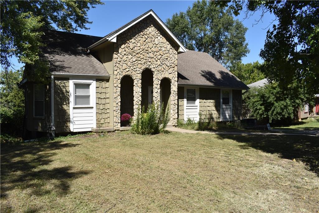 Olive St, Kansas City, MO 64131