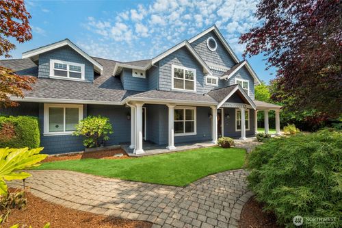 1308 100th Ave Ne, Bellevue, WA, 98004-3524 | Card Image