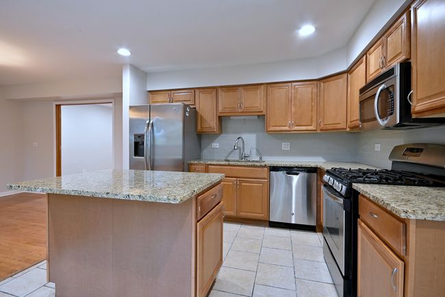 6S210 Mariwood Ct, House other with 4 bedrooms, 3 bathrooms and 2 parking in Naperville IL | Image 15