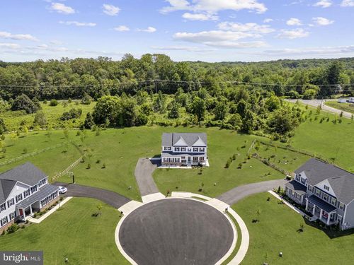 9427 Blue Jay Ct, WARRENTON, VA, 20187-4752 | Card Image