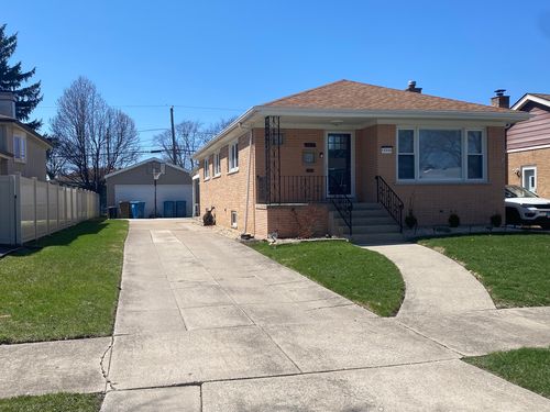 10008 Kolin Ave, Oak Lawn, IL, 60453-4105 | Card Image