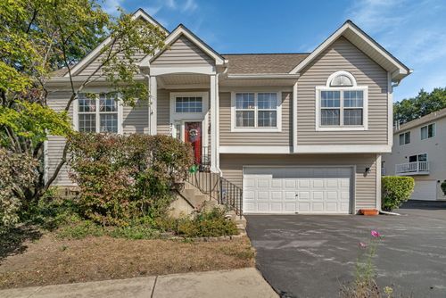 2750 Shelly Ln, Aurora, IL, 60504-5883 | Card Image