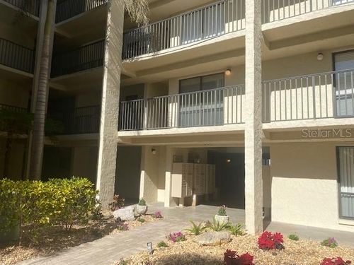 e42-6157 Midnight Pass Road, SARASOTA, FL, 34242 | Card Image