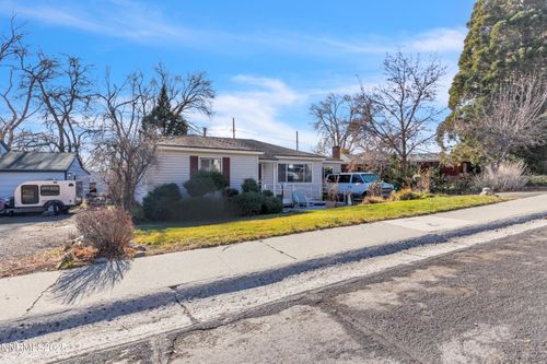 2050 Lassen Dr, Reno, NV, 89503-1524 | Card Image