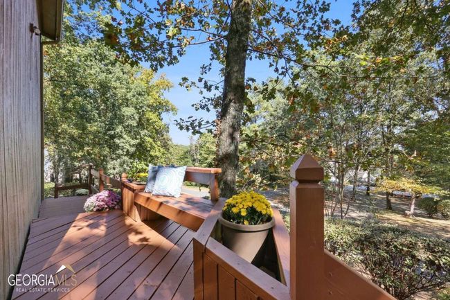 200 N Falcon Blf, House other with 3 bedrooms, 3 bathrooms and 2 parking in Alpharetta GA | Image 4