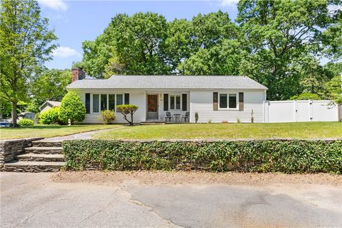 417 Squantum Dr, Warwick, RI, 02888-5717 | Card Image