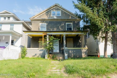 405 Bedford Road, Schenectady, NY, 12308 | Card Image