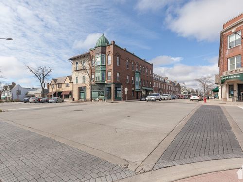 apt-32-293 E Deerpath, Lake Forest, IL, 60045-5300 | Card Image