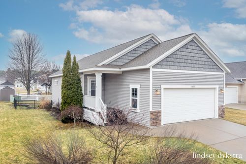 10864 Constant Dr, Allendale, MI, 49401-8121 | Card Image