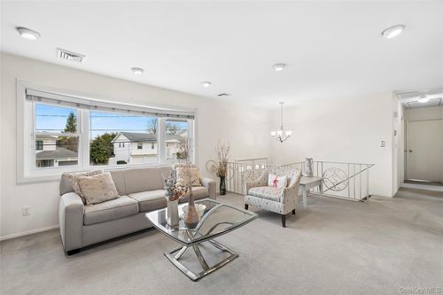 2509 Riviera Lane, Hempstead, NY, 11710 | Card Image