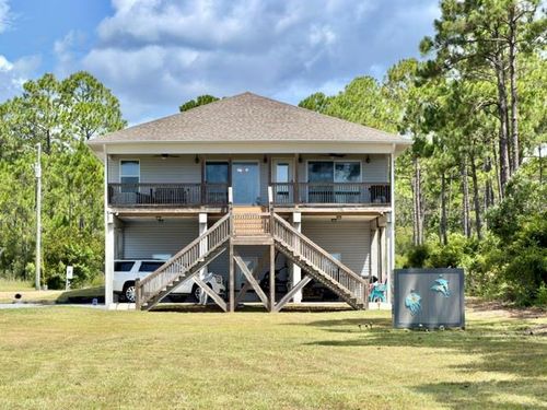 10 Ciera Ln, Eastpoint, FL, 32328-3688 | Card Image