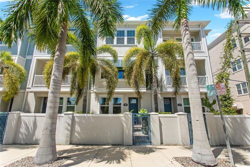 268 8th St N, ST PETERSBURG, FL, 33701-3108 | Card Image