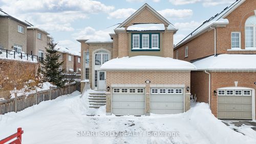 39 Arden Valley St, Richmond Hill, ON, L4E4J4 | Card Image