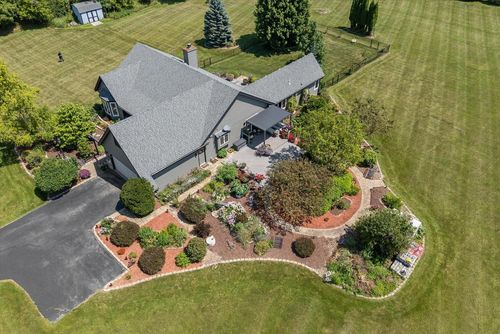 4488 Lilac Lane, Port Washington, WI, 53074 | Card Image