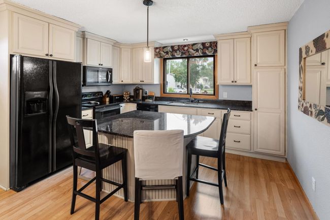 Kitchen | Image 5