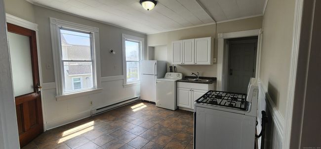 2 - 786 Highland Ave, Home with 2 bedrooms, 1 bathrooms and 2 parking in Waterbury CT | Image 4