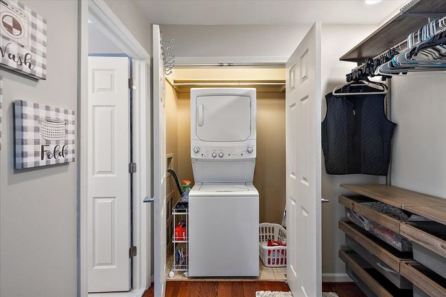 2ND FLOOR LAUNDRY W/FOLDING AREA, ETC | Image 31