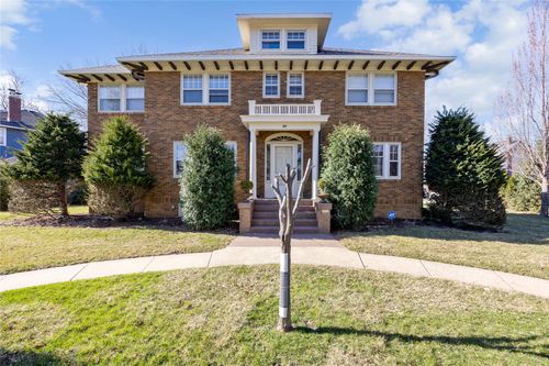 2101 Washington Ave Se, Cedar Rapids, IA, 52403-2803 | Card Image