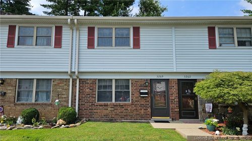 3260 Wooded Way, Jeffersonville, IN, 47130-5998 | Card Image