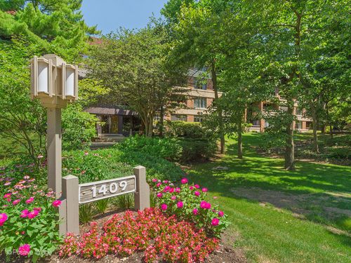 apt-109a-1409 Burr Oak Rd, Hinsdale, IL, 60521-2999 | Card Image