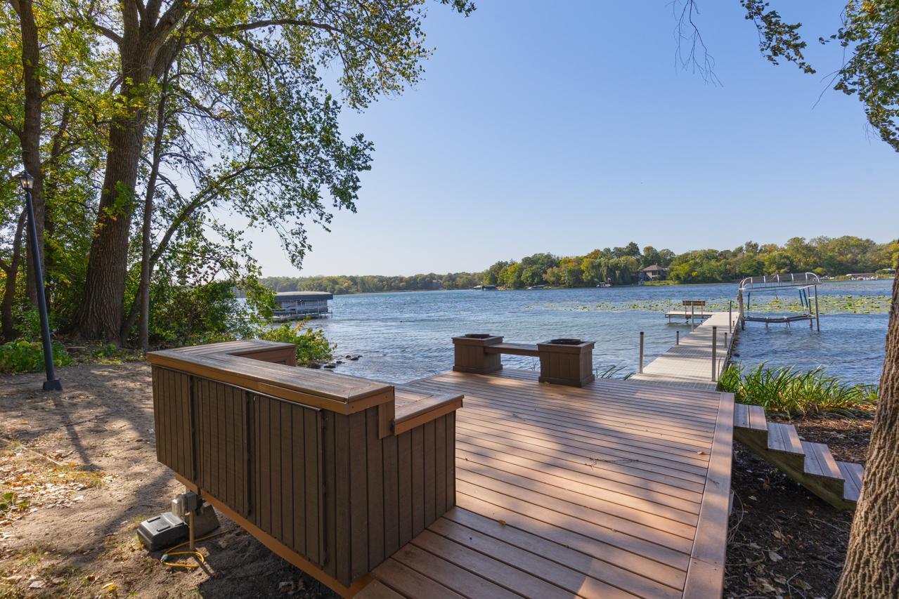 Christmas Lake Pt, Excelsior, MN 55331