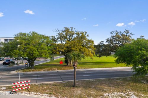 1542 Beach Drive, Gulfport, MS, 39507 | Card Image