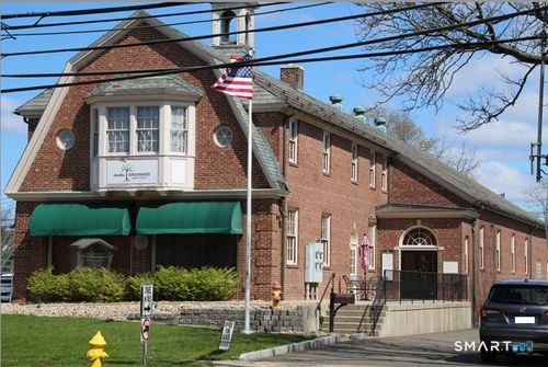 26 Broadway, North Haven, CT, 06473-2303 | Card Image