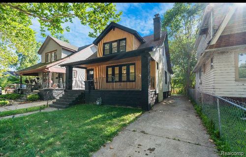475 Algonquin St, Detroit, MI, 48215-3013 | Card Image