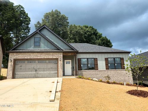 746 Hunts Terrace Dr, Kingsport, TN, 37663-3006 | Card Image