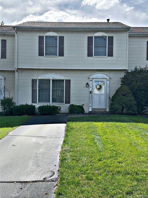 6 Strack Ct, West Haverstraw, NY, 10993-1247 | Card Image