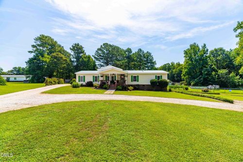 111 Cockrell Ave, Kenly, NC, 27542-8036 | Card Image