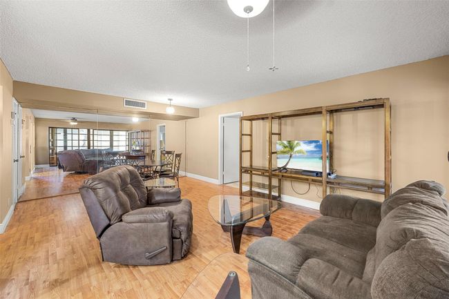 B - 94 Capri B, Condo with 1 bedrooms, 2 bathrooms and null parking in Delray Beach FL | Image 4
